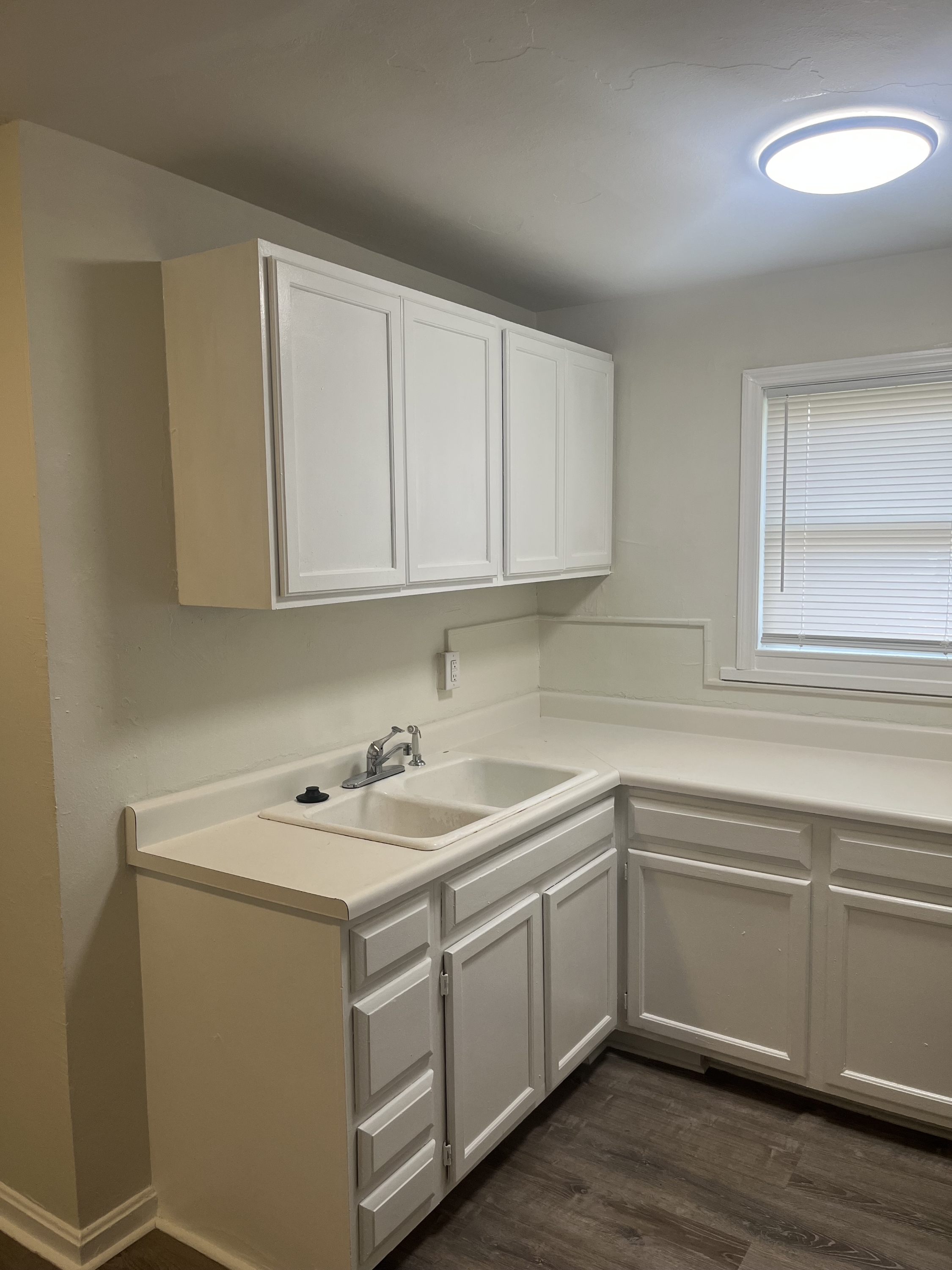 130 Laura Avenue - 4