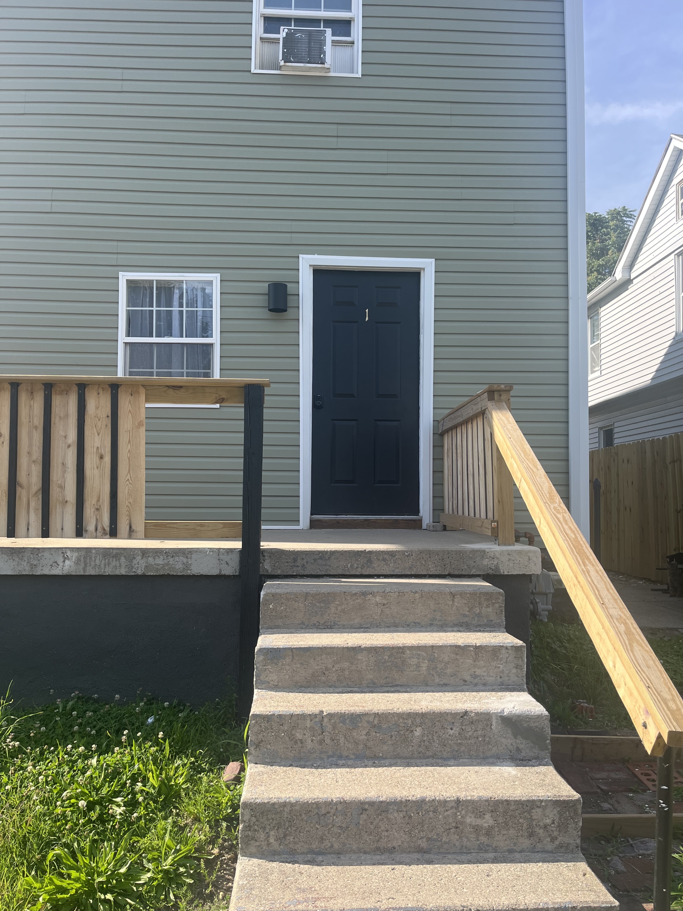 117-119 Neal Avenue - 1