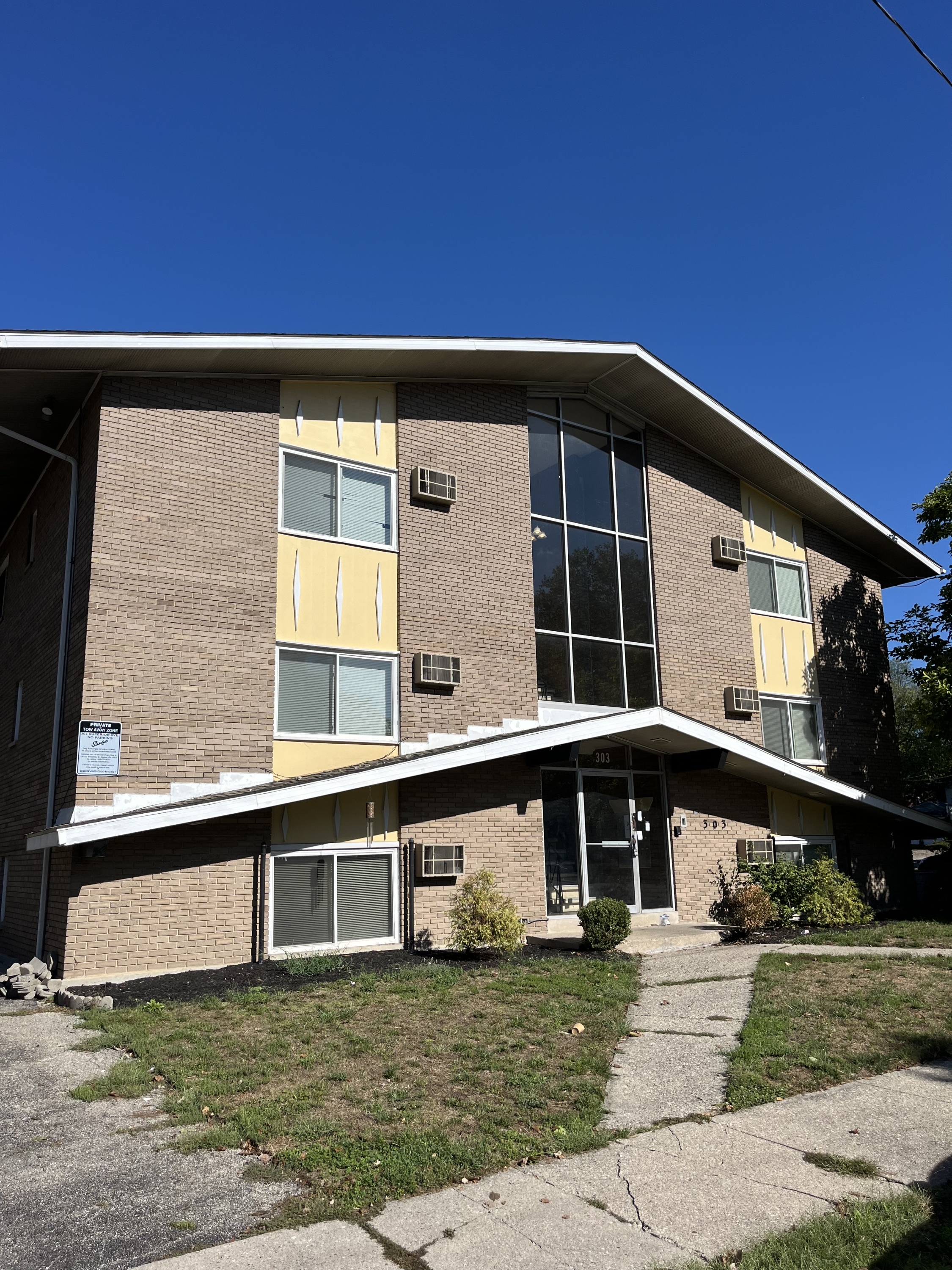 303 Superior Avenue - 12